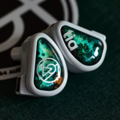 64 Audio Fourté Blanc - Special Edition Flagship IEM - Open Box -Audio Essence 64 Audio Fourte Blanc 12 2424f338 f34e 46dc a7be be040713aaab
