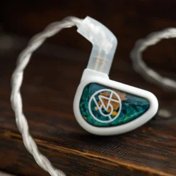 64 Audio Fourté Blanc - Special Edition Flagship IEM - Open Box -Audio Essence 64 Audio Fourte Blanc 20