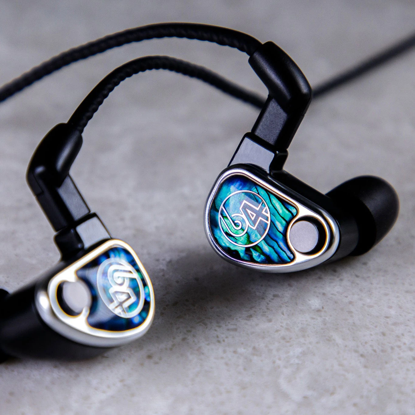 64 Audio Nio - High End Hybrid In-Ear Monitor 3 64 Audio Nio - High End Hybrid In-Ear Monitor – Bild 3