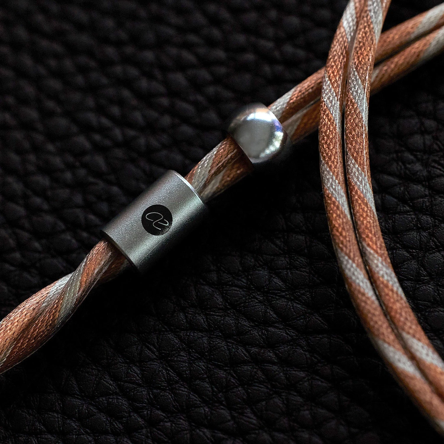 Audio Essence "Nova" - Premium IEM Kabel 2 Audio Essence "Nova" - Premium IEM Kabel – Bild 2