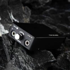 Aroma Audio A100TB - Vollsymmetrischer Kopfhörerverstärker