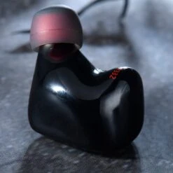 Aroma Audio Witch Girl W12 - 12 BA Flagship IEM -Audio Essence Aroma Audio Witch Girl W12 03