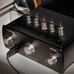 Auris Audio HA-2SE+ - Symmetrischer Röhren-Kopfhörerverstärker -Audio Essence Auris HA 2SE 8