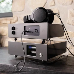 Camerton Binom ER - Isodymanischer Kopfhörer -Audio Essence Camerton Binom ER 00