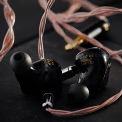 Craft Ears Aurum Meteorite Edition - High End Tribrid IEM -Audio Essence Craft Ears Aurum meteorite 07