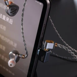 DDHifi DDHifi BC130A (Nyx) Silver Earphone Upgrade Cable With Shielding Layer 15 DDHifi DDHifi BC130A (Nyx) Silver Earphone Upgrade Cable With Shielding Layer -Audio Essence DDHifiBC130A06