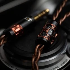 Eletech Ode To Laura - Flagship Kupferkabel -Audio Essence ET Laura 13