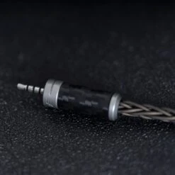 Effect Audio Chiron 2023 - Silber-Gold Flagship 18 Effect Audio Chiron 2023 - Silber-Gold Flagship -Audio Essence Effect Audio Chiron 002