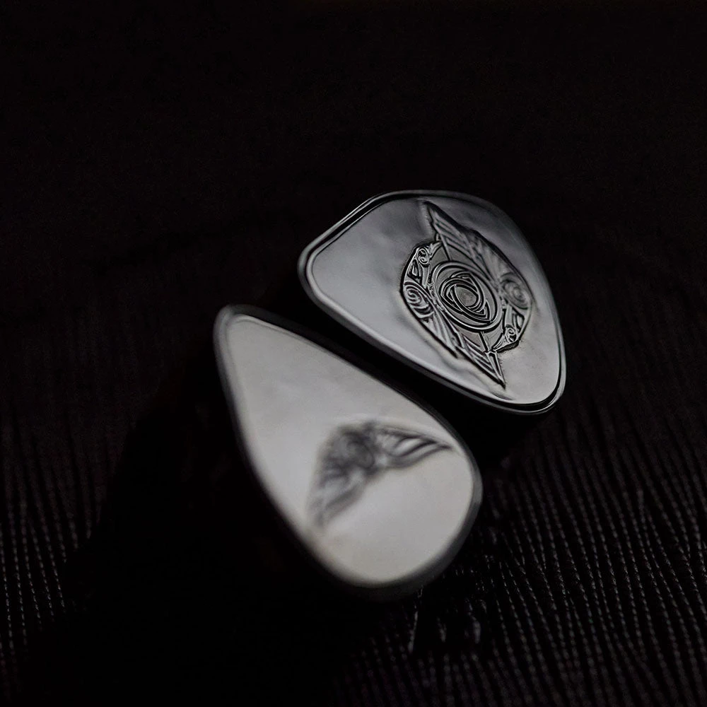 Empire Ears Raven V2.0 - Dual Conduction Flagship IEMs 6 Empire Ears Raven V2.0 - Dual Conduction Flagship IEMs – Bild 6