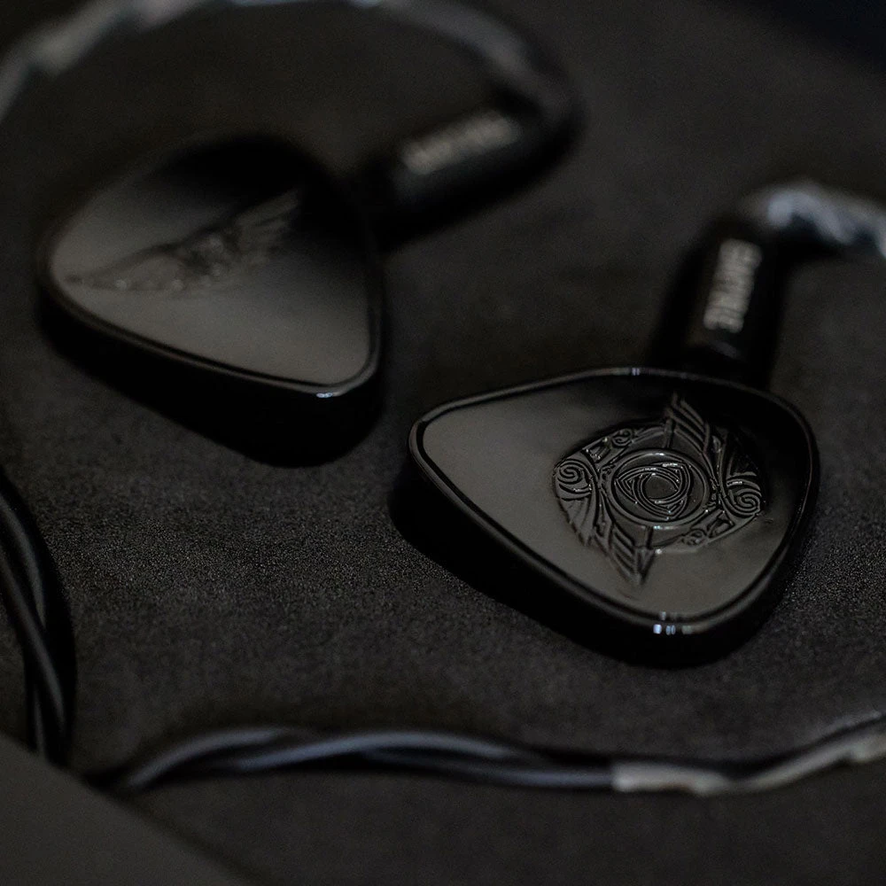 Empire Ears Raven V2.0 - Dual Conduction Flagship IEMs 4 Empire Ears Raven V2.0 - Dual Conduction Flagship IEMs – Bild 4