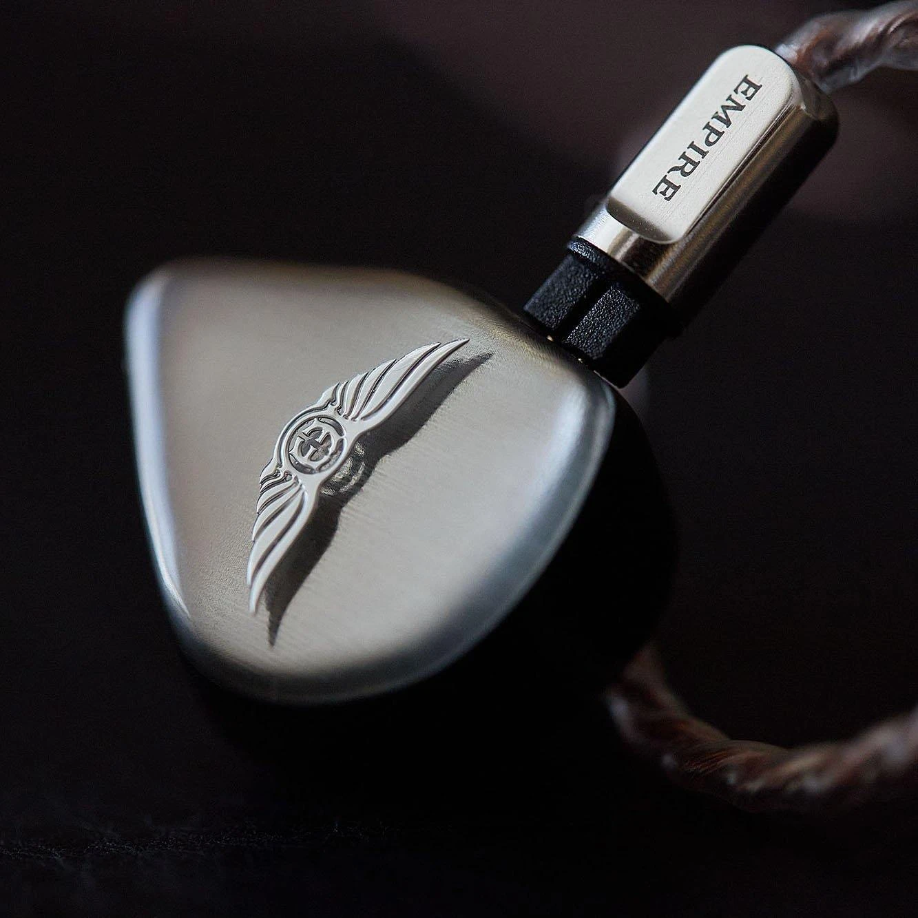 Empire Ears ESR MKII (universal) 1 Empire Ears ESR MKII (universal)