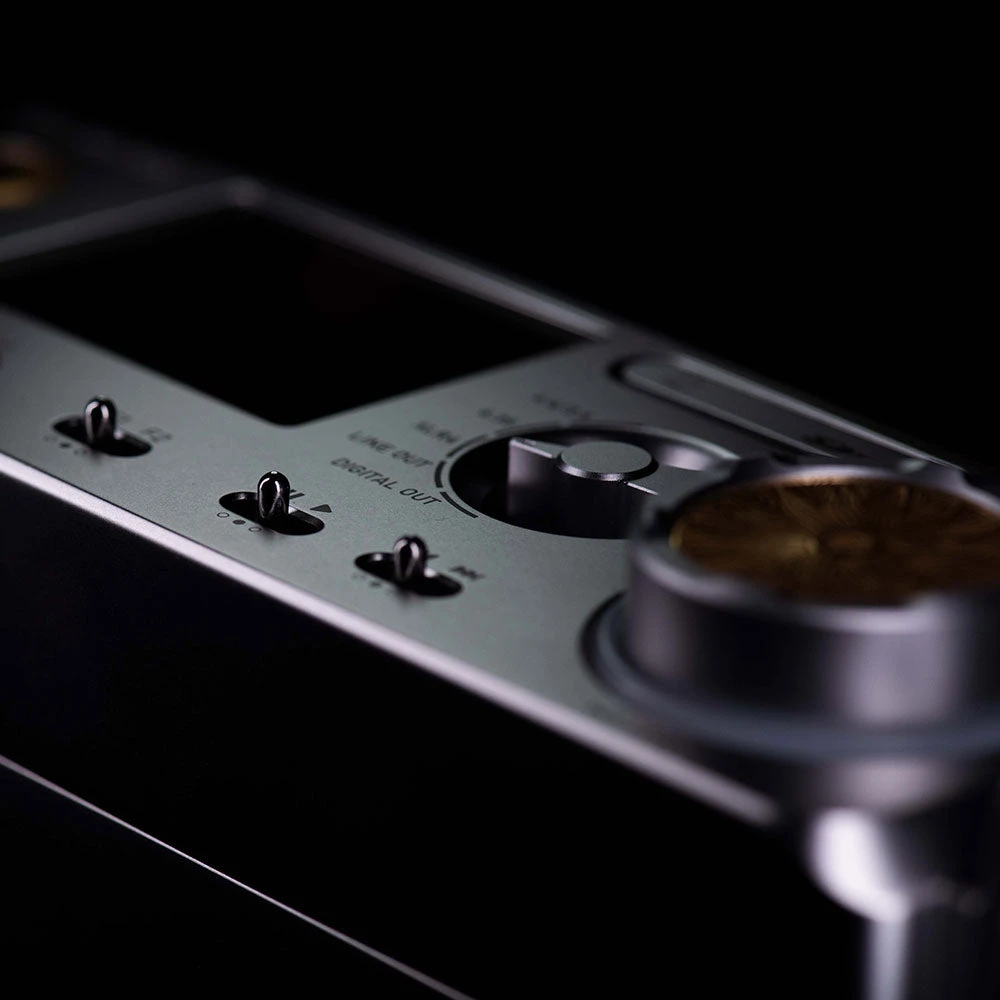 Lotoo Mjolnir - Flagship All-In-One Portable Audio System 12 Lotoo Mjolnir - Flagship All-In-One Portable Audio System – Bild 12