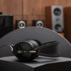 Meze Audio Empyrean + Premium Kabel - Isodynamischer High-End Kopfhörer 38 Meze Audio Empyrean + Premium Kabel - Isodynamischer High-End Kopfhörer -Audio Essence Meze Empyrean Jet Black 01