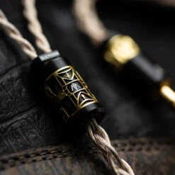 Eletech Sonnet Of Adam - Flagship Silver, Gold, Kupfer Kabel -Audio Essence SonnetofAdam02