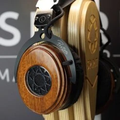 Spirit Torino MISTRAL - Referenz-Kopfhörer Mit Bluetooth Und Kabel -Audio Essence Spirit Torino Mistral PT 01