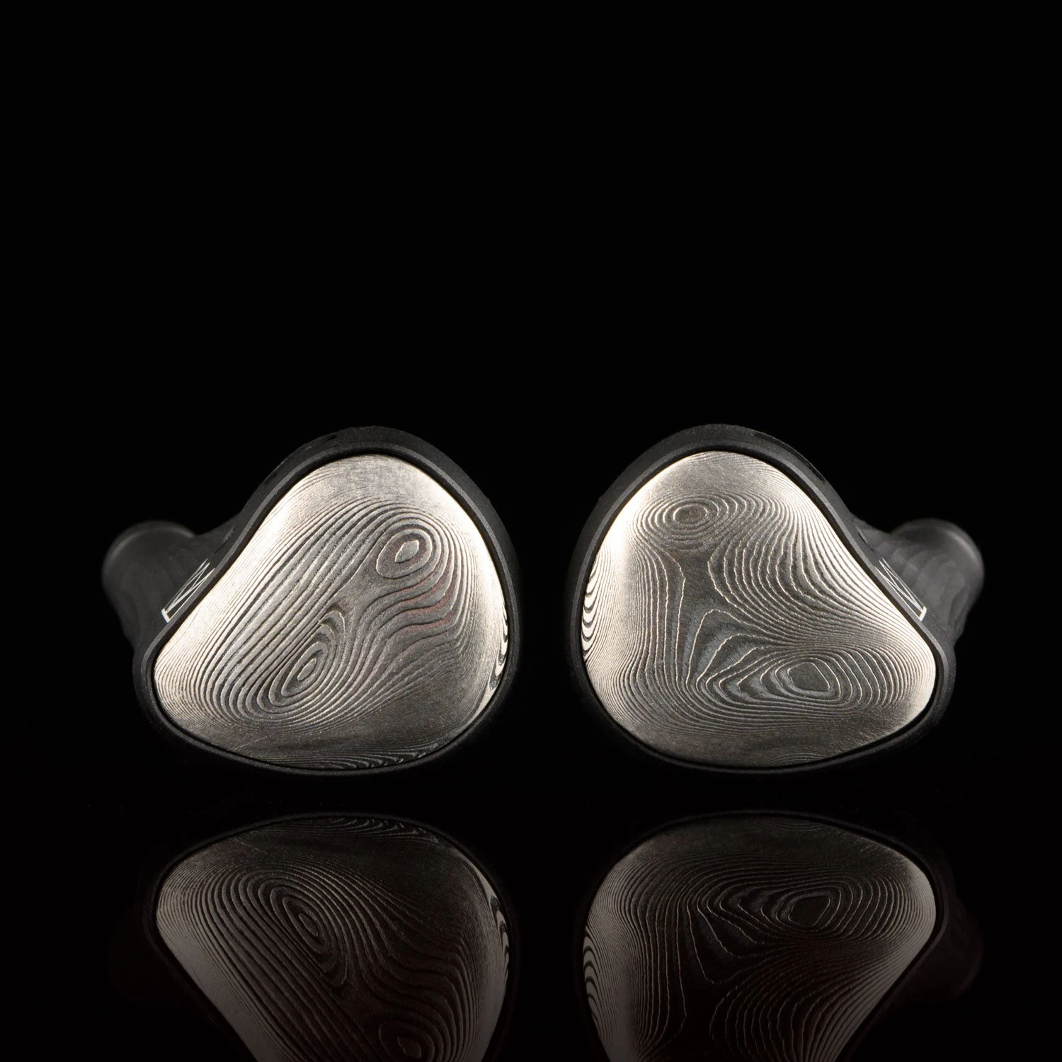 Noble Audio Viking Ragnar - Tribrid Flagship IEM 1 Noble Audio Viking Ragnar - Tribrid Flagship IEM