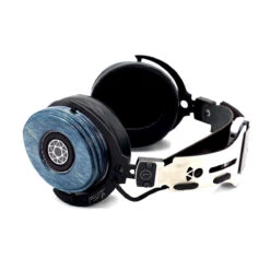 Spirit Torino MISTRAL Radiant - Geschlossener Kopfhörer Mit Bluetooth Und Kabel -Audio Essence dsc09113 1200x ee3dbdbe 1ec7 4ffa 8392 82af31c4aea6