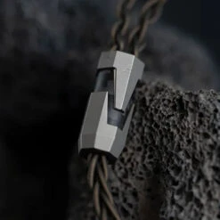 Effect Audio Chiron 2023 - Silber-Gold Flagship 23 Effect Audio Chiron 2023 - Silber-Gold Flagship -Audio Essence pic 4 800x533 1