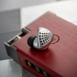 Shozy BLACK HOLE - Halboffener Premium IEM -Audio Essence webwxgetmsgimg 3